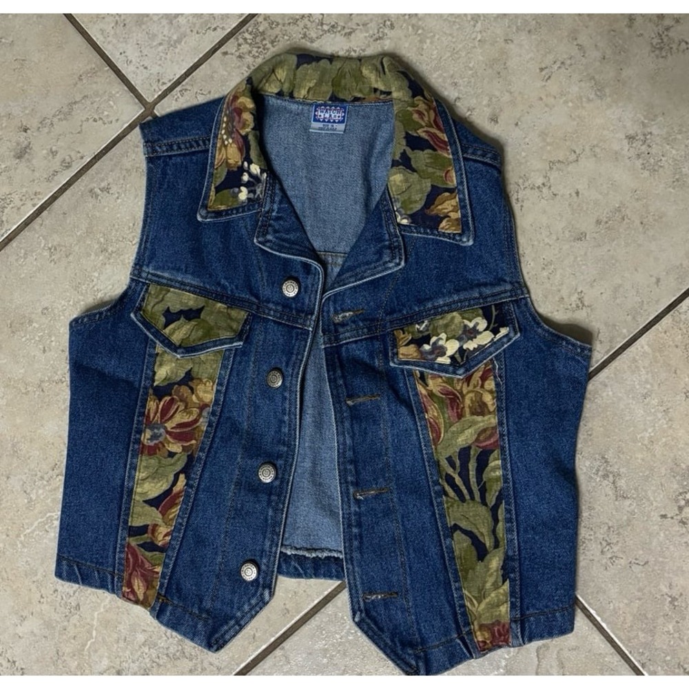 Vintage Watch LA Vest with Floral Print Accents size small
